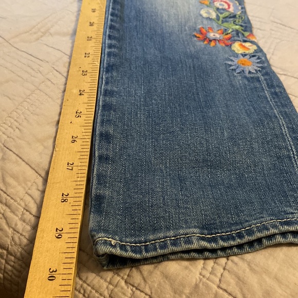 DRIFTWOOD Blue Jeans with Colorful Embroidery - Picture 11 of 12